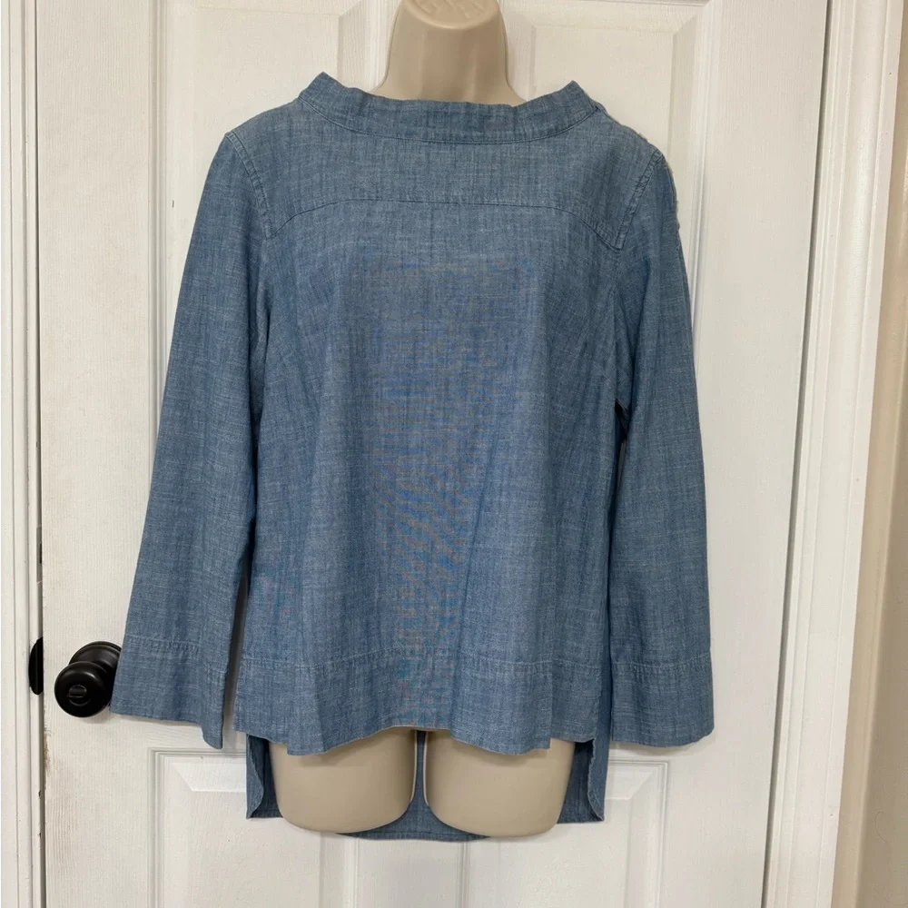 J.Crew Chambray Funnel Neck Top Blue Button Shoulder High-Low Hem Size 8